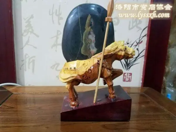 每日一石：荷花石《佘太君率十二寡婦征西》 圖