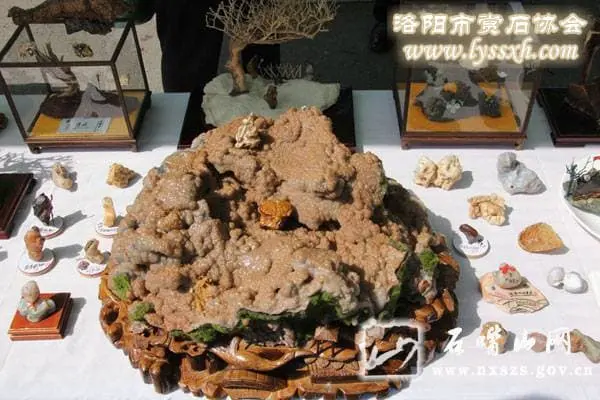 石嘴山:以石為媒 促進城市發展