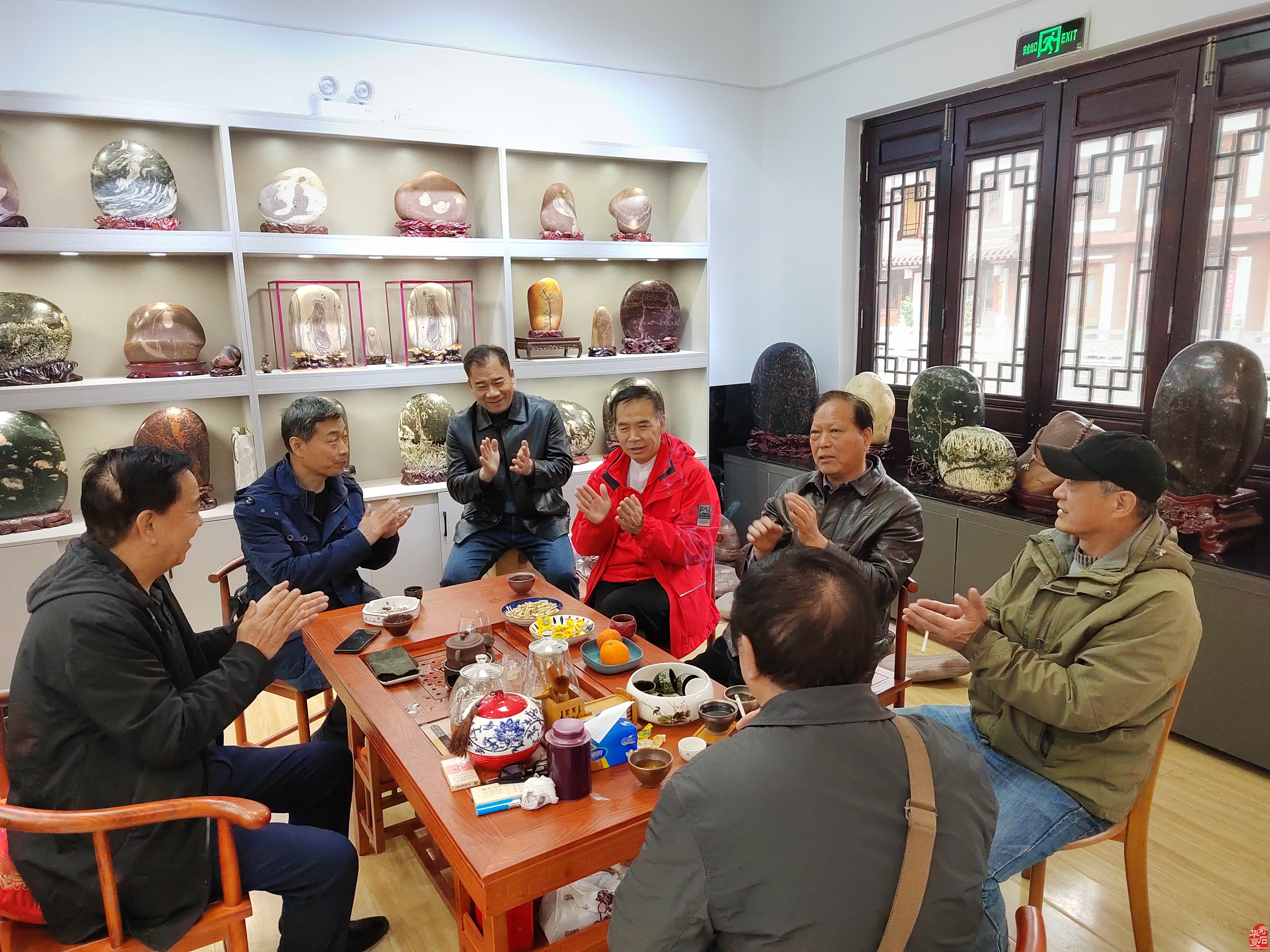 洛陽槐樹里奇石市場光鮮靚麗高大上