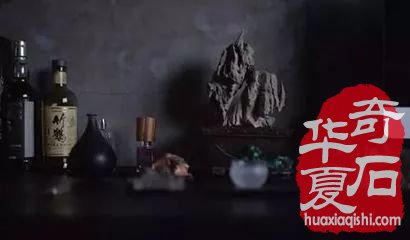 中國首富們都在賞玩奇石!